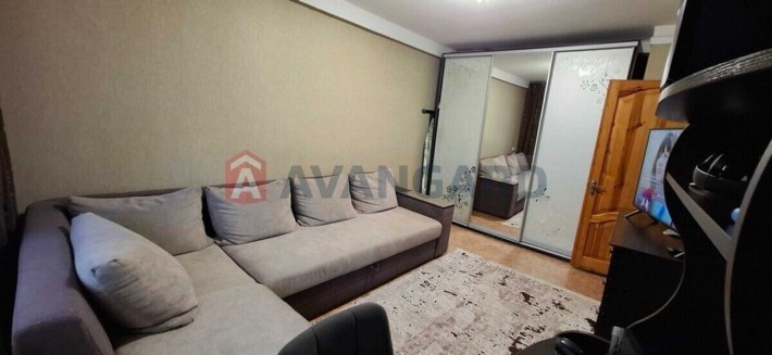 Продам 2-кім. квартиру - фото 1