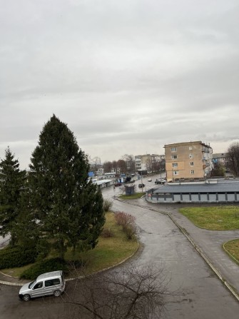 Продається квартира в центрі Здолбунова-2 - фото 1