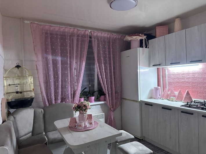 Квартира 2х комнатная на микрорайоне - фото 1