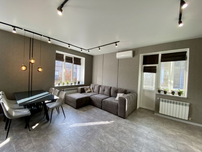 3 к.Сталинка в центре Галины Романовой!ОСББ!Собственник. - фото 1