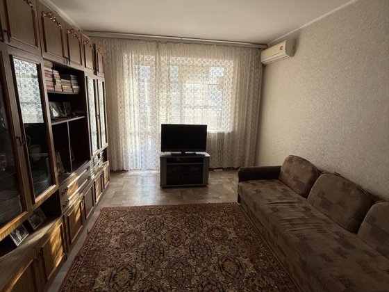 Продам 3-х кімнатну квартиру Кам'янське