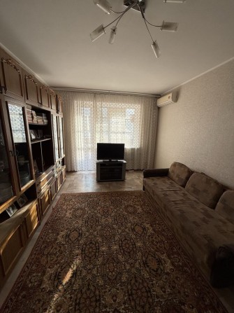 Продам 3-х кімнатну квартиру - фото 1