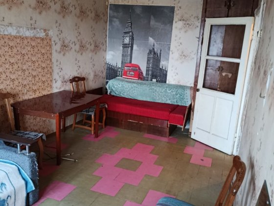 Продам 1х комнатную квартиру на Днерострое Каменское