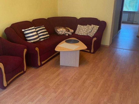 Продаж - двокімнатна затишна квартира Изюм