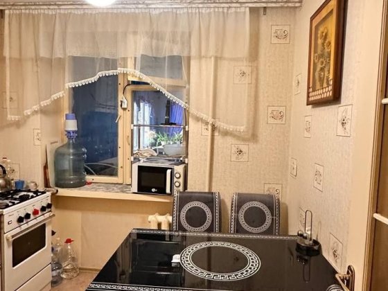 Квартира на 2 поверсі,з великою прибудовою Черноморск