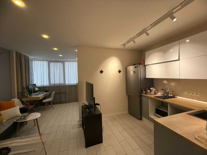 Продам квартиру с ремонтом и мебелью - фото 1