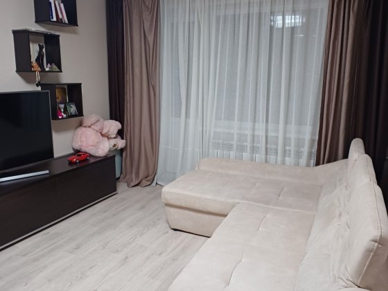 Продам 2х кв. ,Л/б 3 мкр.,31000$ Кам'янське