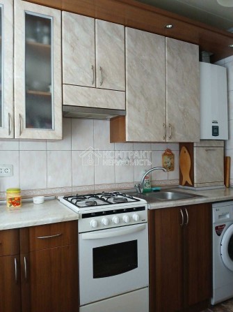 Продається 3х к квартира - фото 1