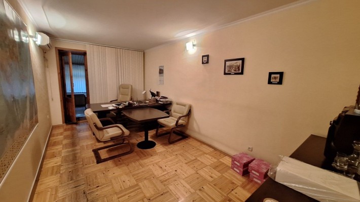 Трехкомнатная просторная - фото 1