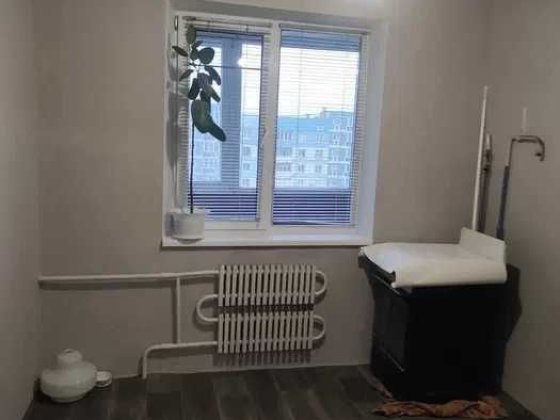 Продам 1ком квартиру  л/б