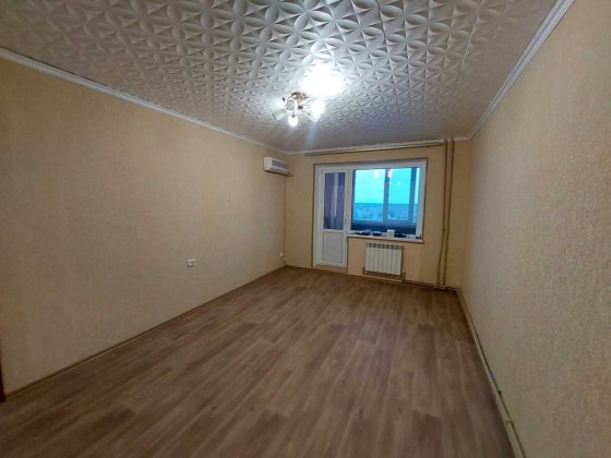 ПРОДАЖ 3-кімн. квартири з ГАО, 4 мкрн (лівий берег) (Н) Каменское