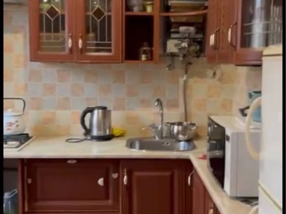 Продам 2-х комнатную, Центр Черноморск