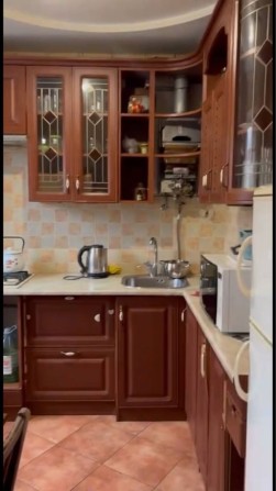 Продам 2-х комнатную, Центр - фото 1