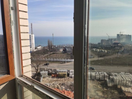Продам квартиру жк ПАРУС с видом на море (свободная планировка) Черноморск