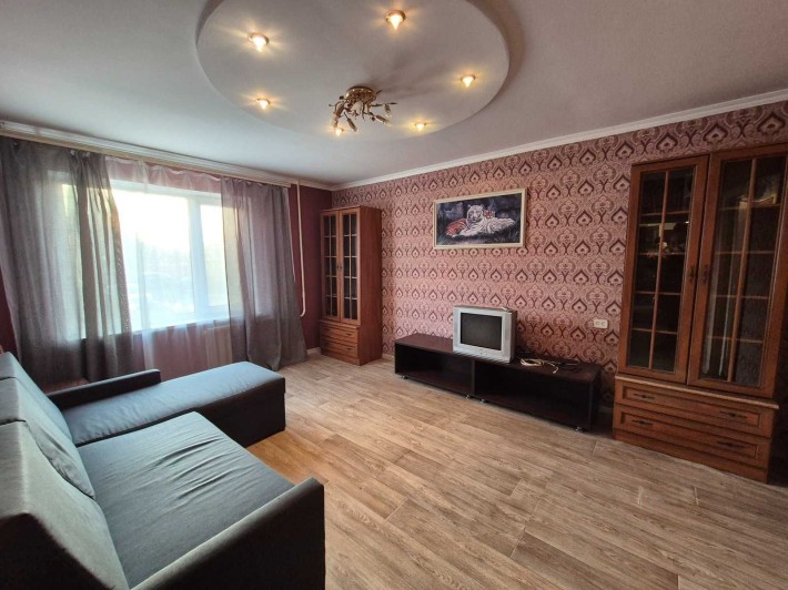 Продам 3-кімнатну квартиру на низькому поверсі - фото 1