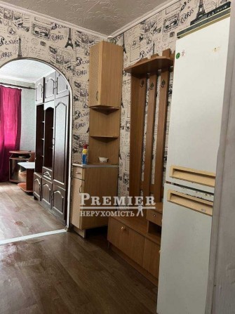 До продажу кімната з якісним ремонтом у м. Чорноморськ - фото 1