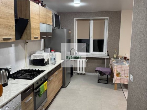 Продам 2-х кімнатну квартиру з меблями та технікою Каменец-Подольский