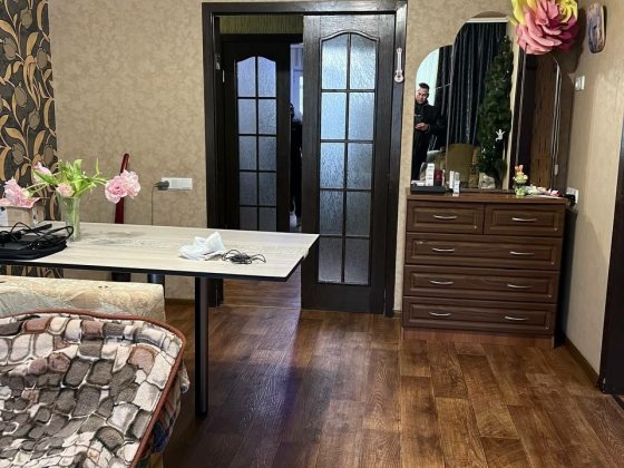 Продам 5-ком.кв.на Левом берегу, 1 мкрн с АОгаз Каменское