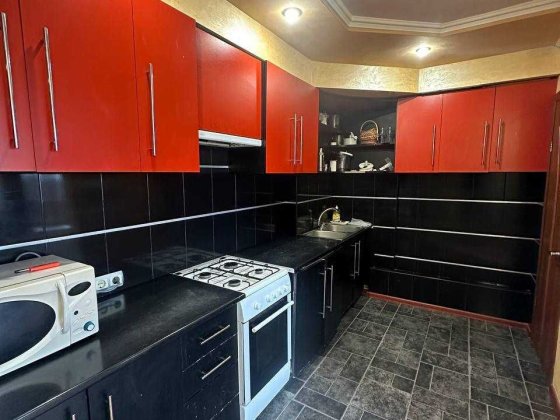 Продається  3 кімнатна квартира в Калуші. Центр. Калуш