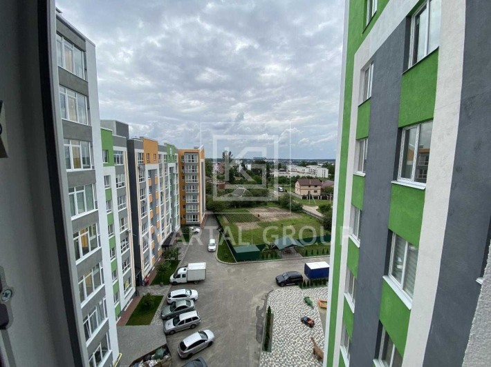 Продам 1к квартиру з ВЕЛИКОЮ кухнею-вітальнеюз частковим Ремонтом! - фото 1