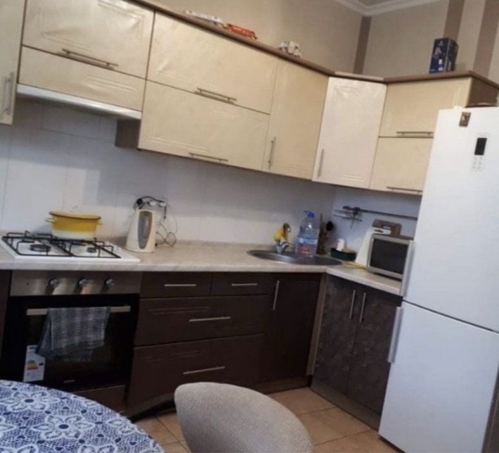 Продаж 2к квартири з ремонтом, кладовка в подарунок - фото 1