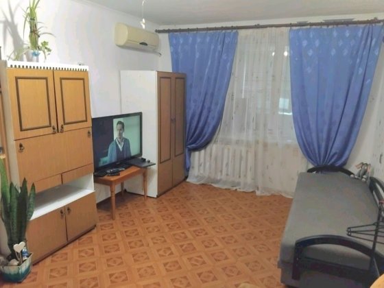 ‼️​Продам 1-комнатную гостинку с узаконен балконом 7 м²‼️ Черноморск