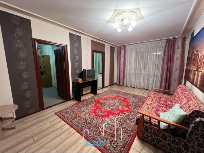 Продам гарну трикімнатну квартиру в районі Ботанічного парку! - фото 1