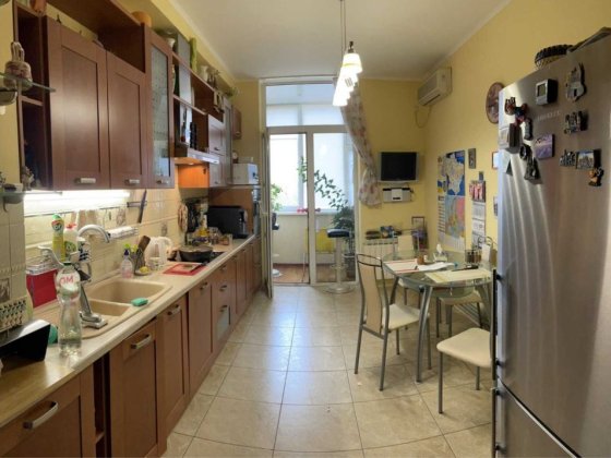 Продам 3к 10м Жк Монтана Каменское