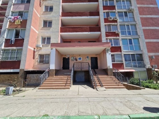 Продам квартиру 77.5м² в хорошем доме Чорноморськ