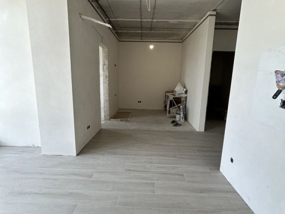 Євро 2 к квартира з частковим ремонтом Гостомель