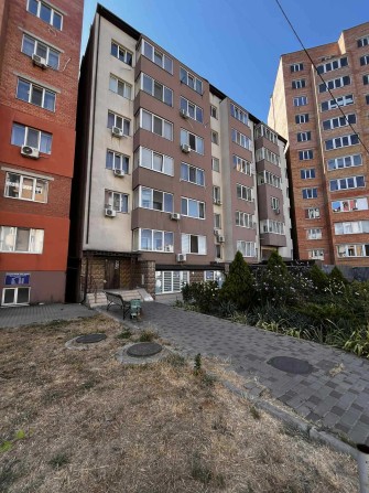 2к.квартира рн Моноліта - фото 1