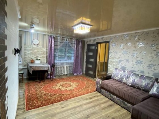 Продам 2 кімнатну квартиру біля парку Кам'янець-Подільський