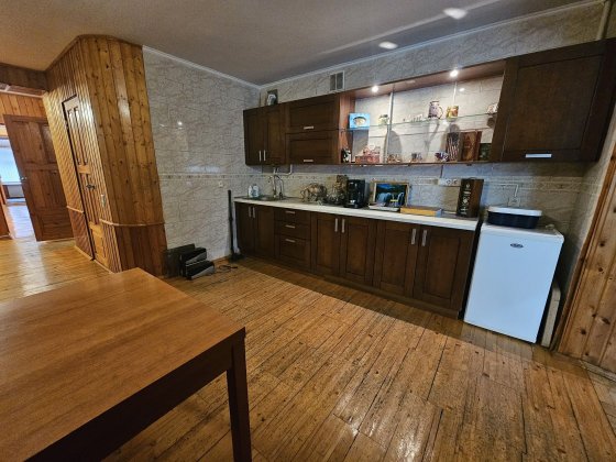 Продам трехкомнатную квартиру в городе Черноморск Чорноморськ