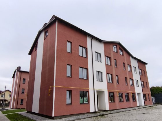 Біля озера  3-кімнатна дворівнева квартира в готовому ЖК. Газ Гостомель