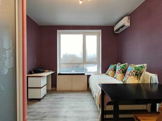 Квартира з ремонтом та меблями. Гостомель