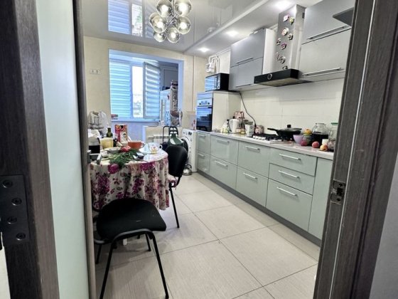 Продається 3-кімнатна квартира у Чорноморську Черноморск