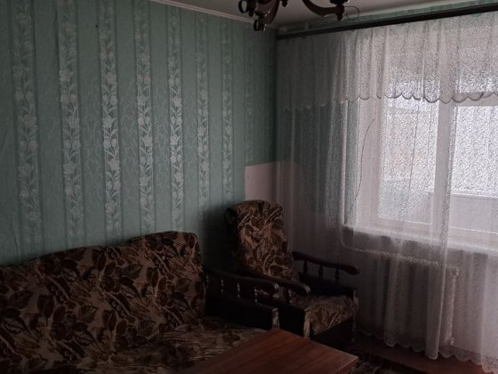 Продам 4 кімн. квартиру м-н Баня Канів