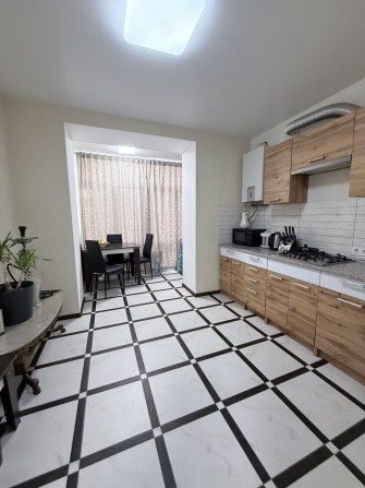 1 к квартира укомплектована меблями та технікою - фото 1