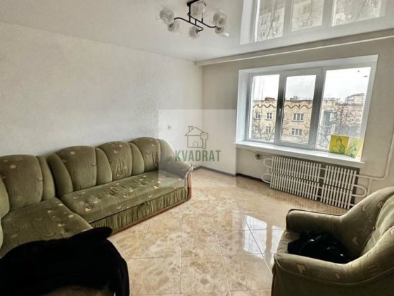 Продам 2-х кімнатну квартиру в центрі міста з новим ремонтом Каменец-Подольский