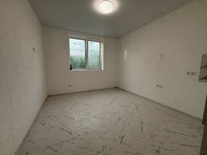 Квартира з ремонтам.20000 у.о. - фото 1