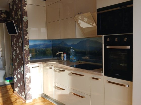 Продам 3кімнатну квартиру  центр міста Чорноморськ Черноморск