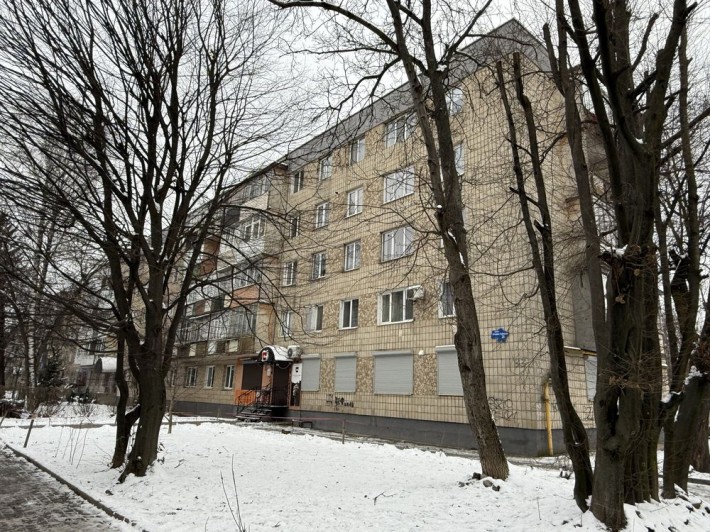 Продам квартиру 3 кім. вул.Січових Стрільців 33 - фото 1