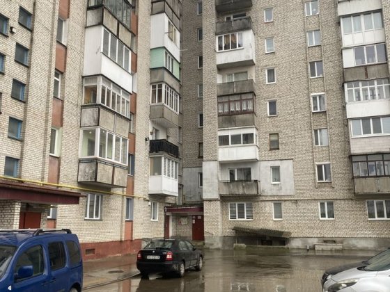 Продам 3-х кімнатну квартиру , в районі Черемушки Ковель