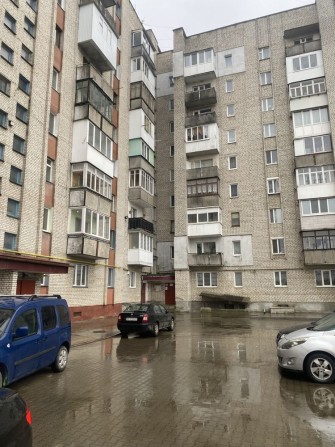 Продам 3-х кімнатну квартиру , в районі Черемушки - фото 1