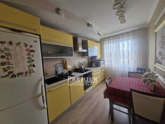 У продажу 3 кімн. квартира м. Чорноморськ Черноморск