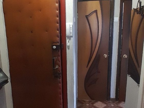 Продам квартиру 3-кімнатна Конотоп