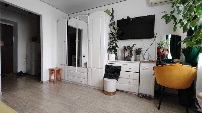 Продаем квартиру с новым евроремонтом - фото 1