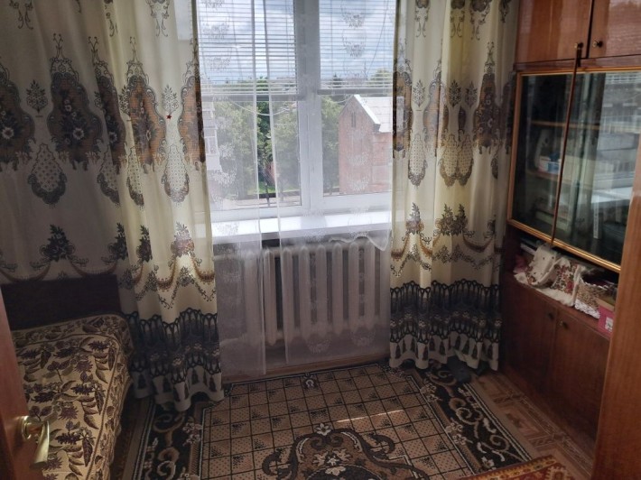 Продам 3 кімн. з індивід. опалення у самому центрі міста ! - фото 1