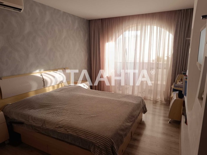 Продам большую 3комнатную квартиру с видом на море в г. Черноморск - фото 1