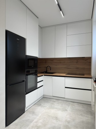 Продам 2х кімнатну квартиру студію. Р-н Райдержадміністрація - фото 1